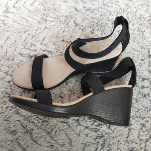 Charleston Shoe Co. Wedge